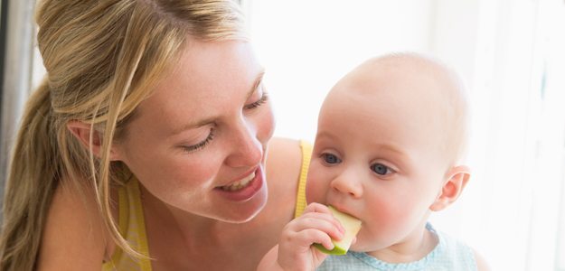 weaning, baby, solids, solid food, nutrition, breast milk, formul, coeliac, coeliac disease, weaning guide, breastfeeding, Irish Nutrition and Dietetic Institute, IND