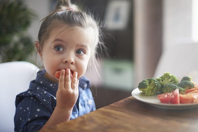 vegetables, pick eaters, fussy eaters, getting my toddler to eat vegetables, introducing vegetables to my baby, nutrition for baby